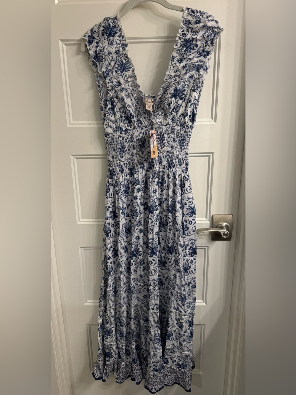 NWT Lola P. Blue and White Floral Ruffle Dress- Medium